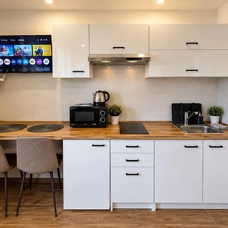 Apartamentsbymatyrafa-xi Apartmán *
